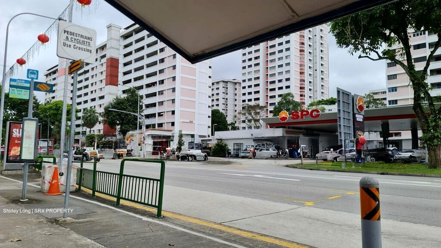 Blk 229 Jurong East Street 21 (Jurong East), HDB 3 Rooms #556780681